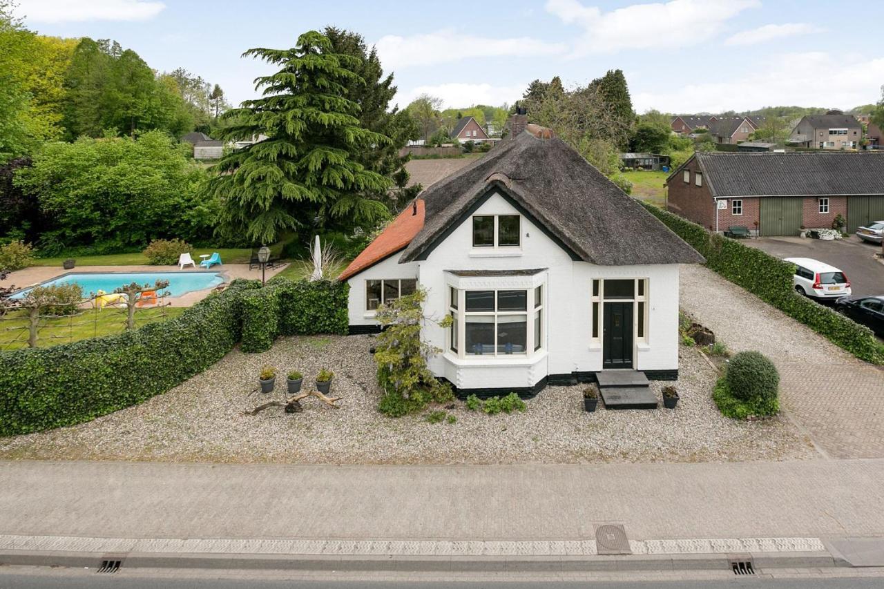 Het Opgemaakte Bed Bed and Breakfast Haps Exteriör bild